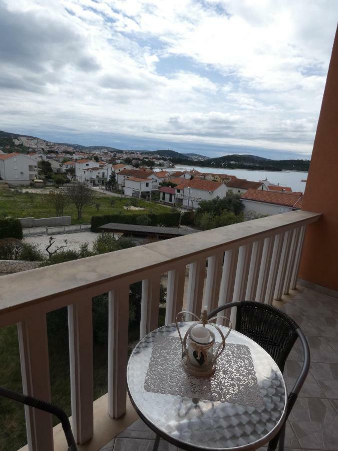 Apartmani Saric Rogoznica Zecevo Exterior photo