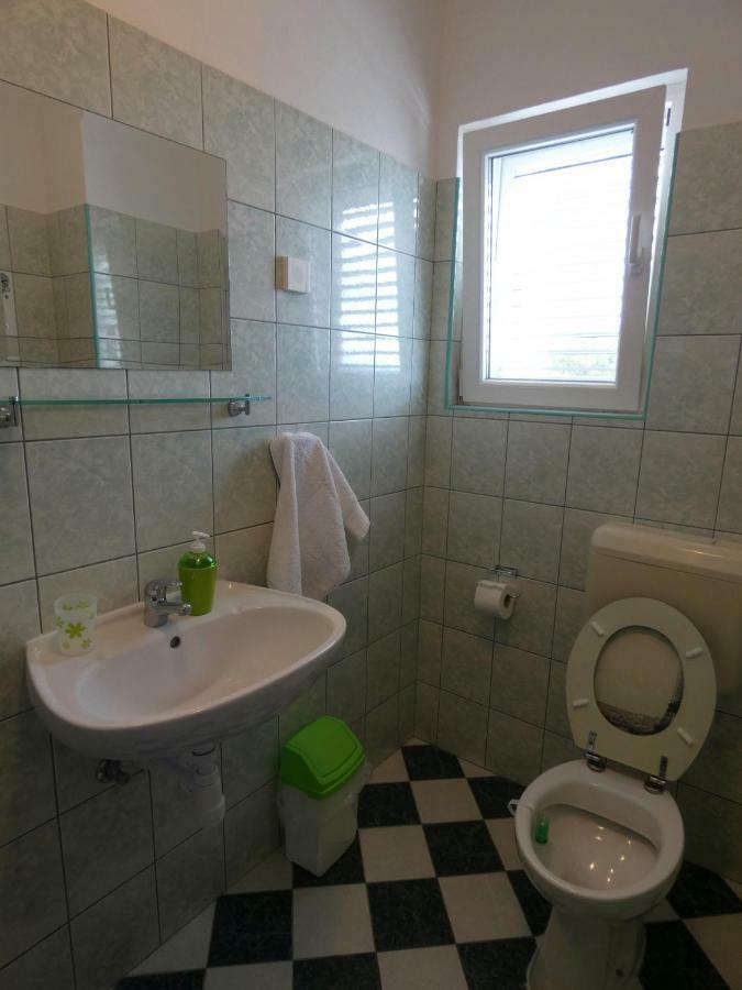 Apartmani Saric Rogoznica Zecevo Exterior photo
